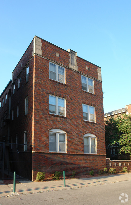 Building Photo - Ansonia Apartments