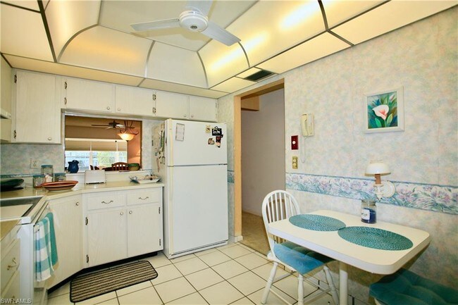 Building Photo - 1466 Myerlee Country Club Blvd
