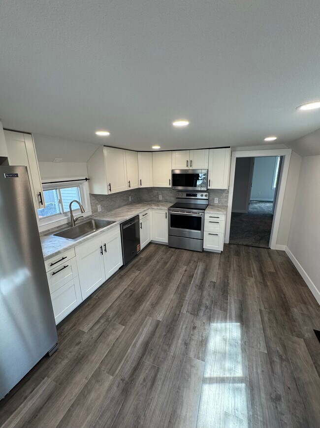 Foto del edificio - 914 Lakeside Ave