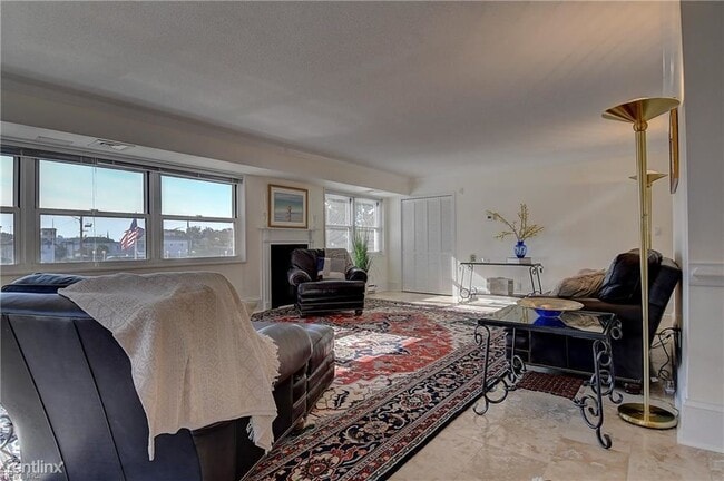 Building Photo - 2 br, 2 bath Condo - 3810 Atlantic Ave