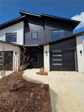 Building Photo - 1100 Emilia Ave