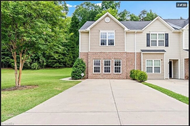Building Photo - 6518 Ashebrooke Dr