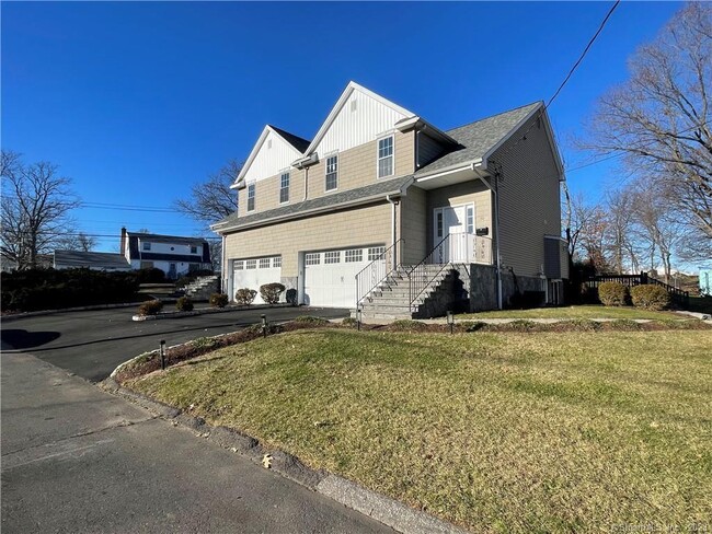 Building Photo - 50 Corinthian Ave