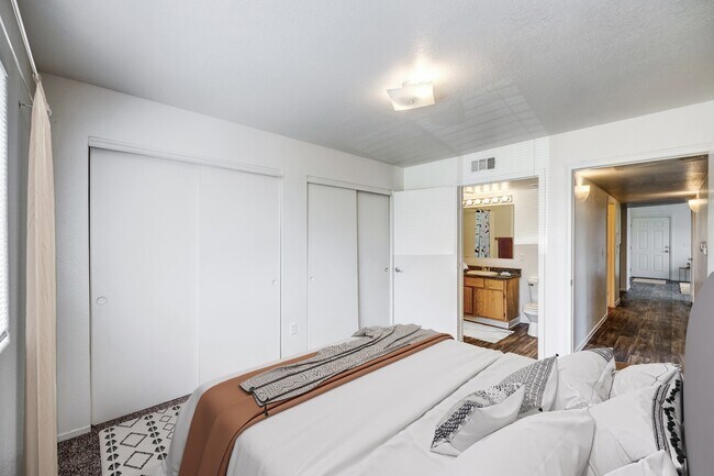 Primary Bedroom - Portola Del Sol