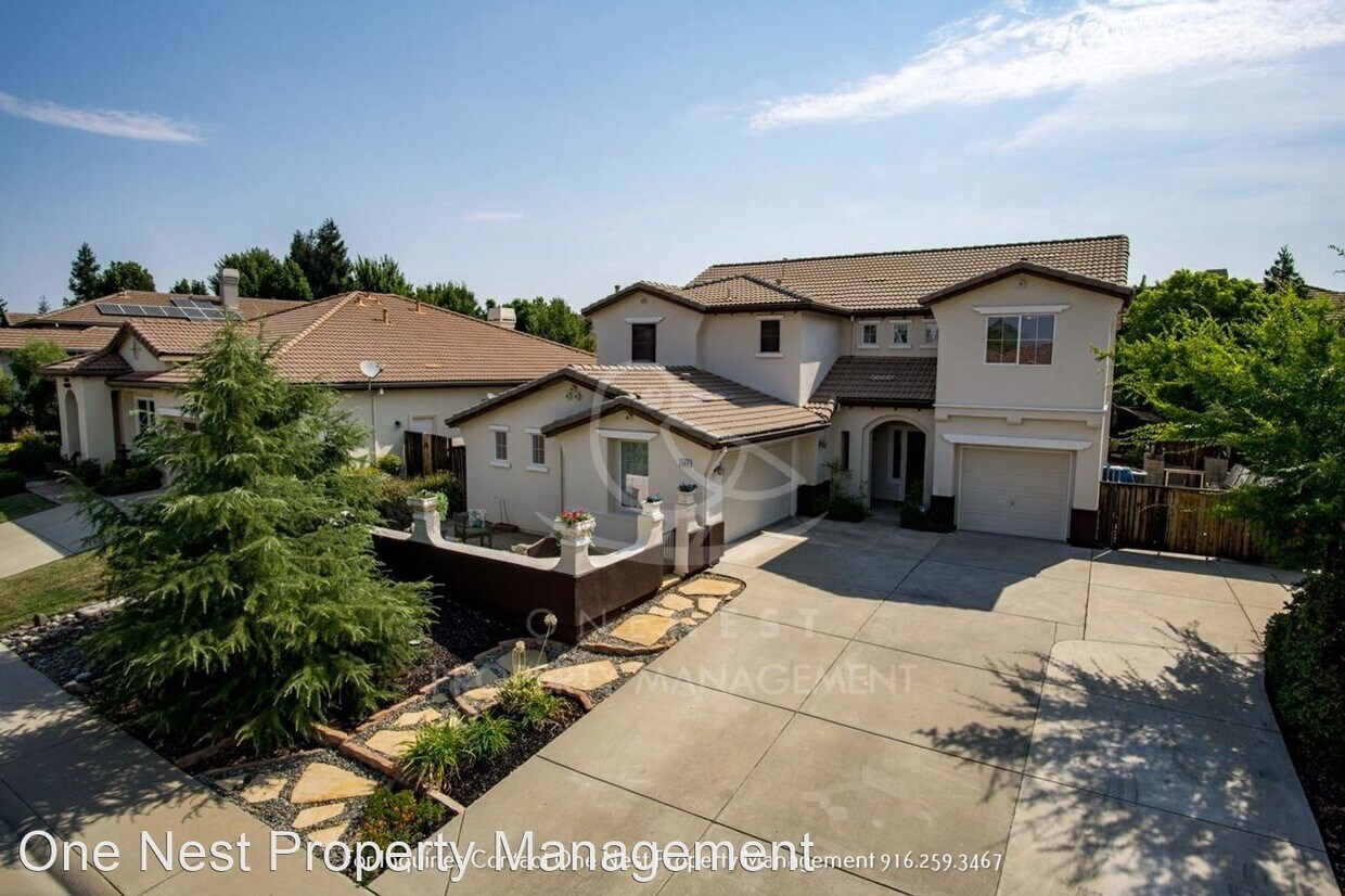 Foto principal - 4 br, 2.5 bath House - 2569 Century Oak Drive