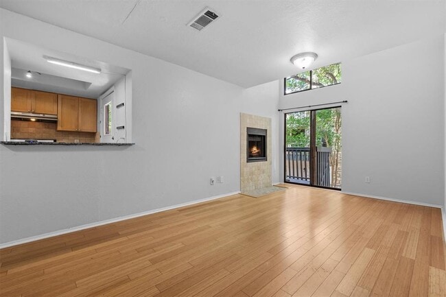Building Photo - 3627 Menchaca Rd