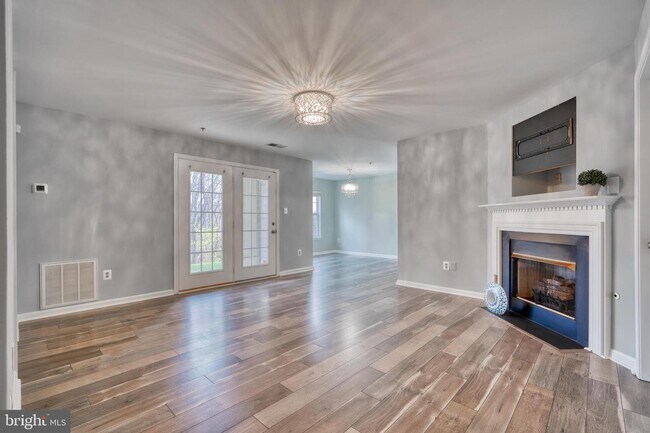 Building Photo - 9111 Gracious End Ct