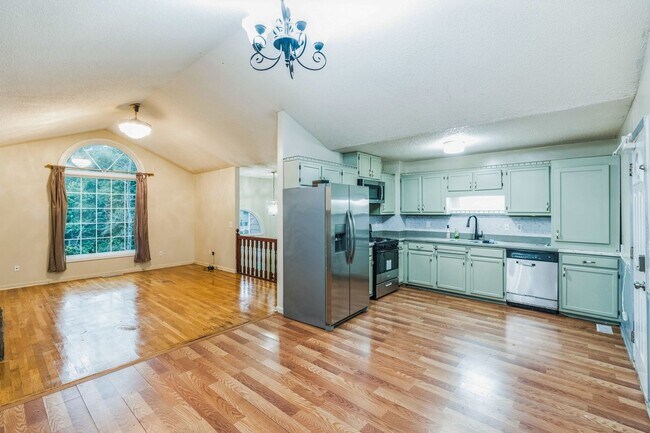 Foto del edificio - Charming 4BR House in Douglasville