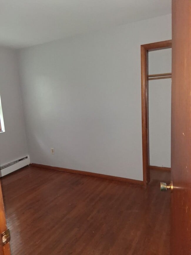 Foto del edificio - 1 Bedroom 1 Bath in Maplewood  HEAT INCLUDED