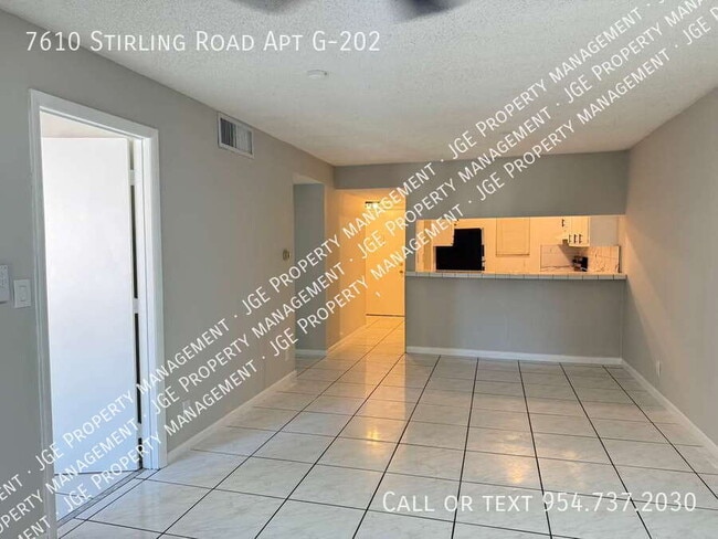 Foto del edificio - 7610 Stirling Rd