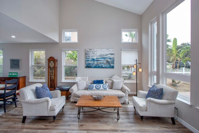 Foto del edificio - 268 Sea View Ct