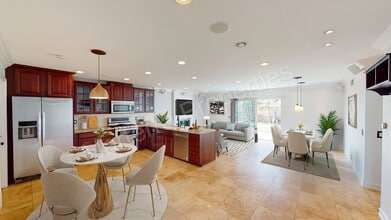 Building Photo - 10332 Kukui Dr