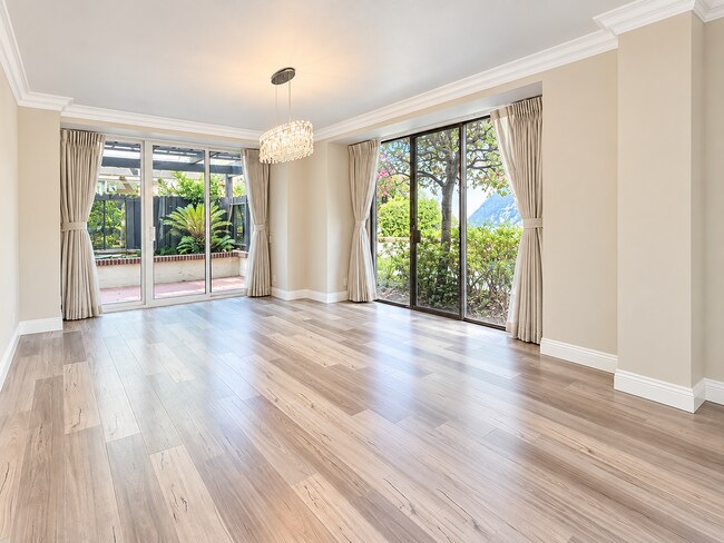 Foto del edificio - 885 S Orange Grove Blvd