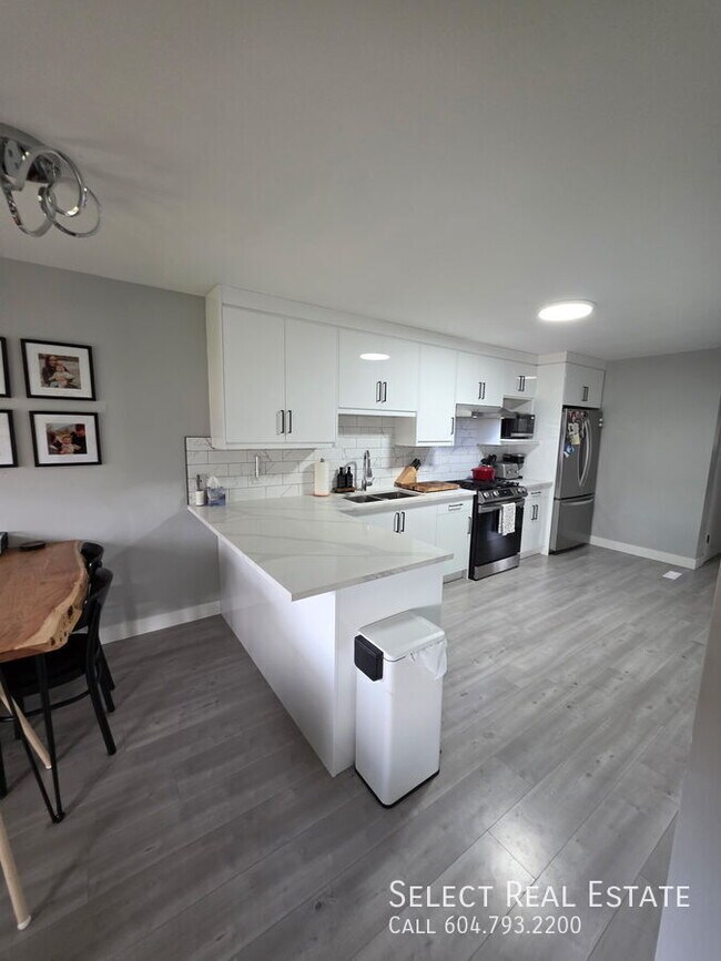 Photo du bâtiment - 9766 Feniak St