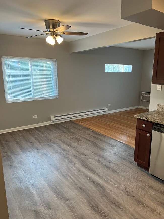 Building Photo - 3125 W 79th St