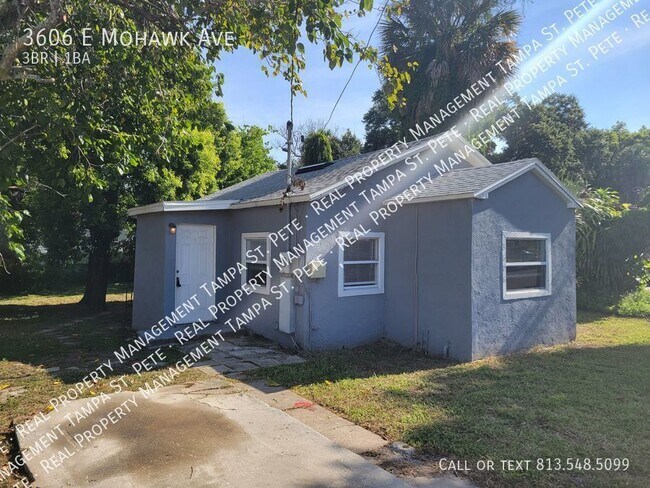 Building Photo - ***SECTION 8 HOUSNG***
