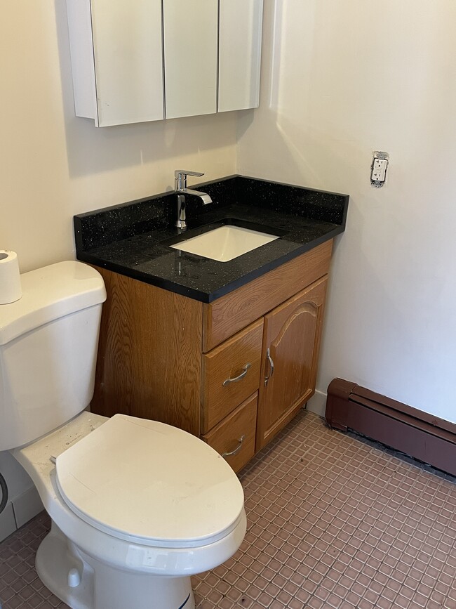 New Quartz Counter & Faucet - 1501 S 16th St