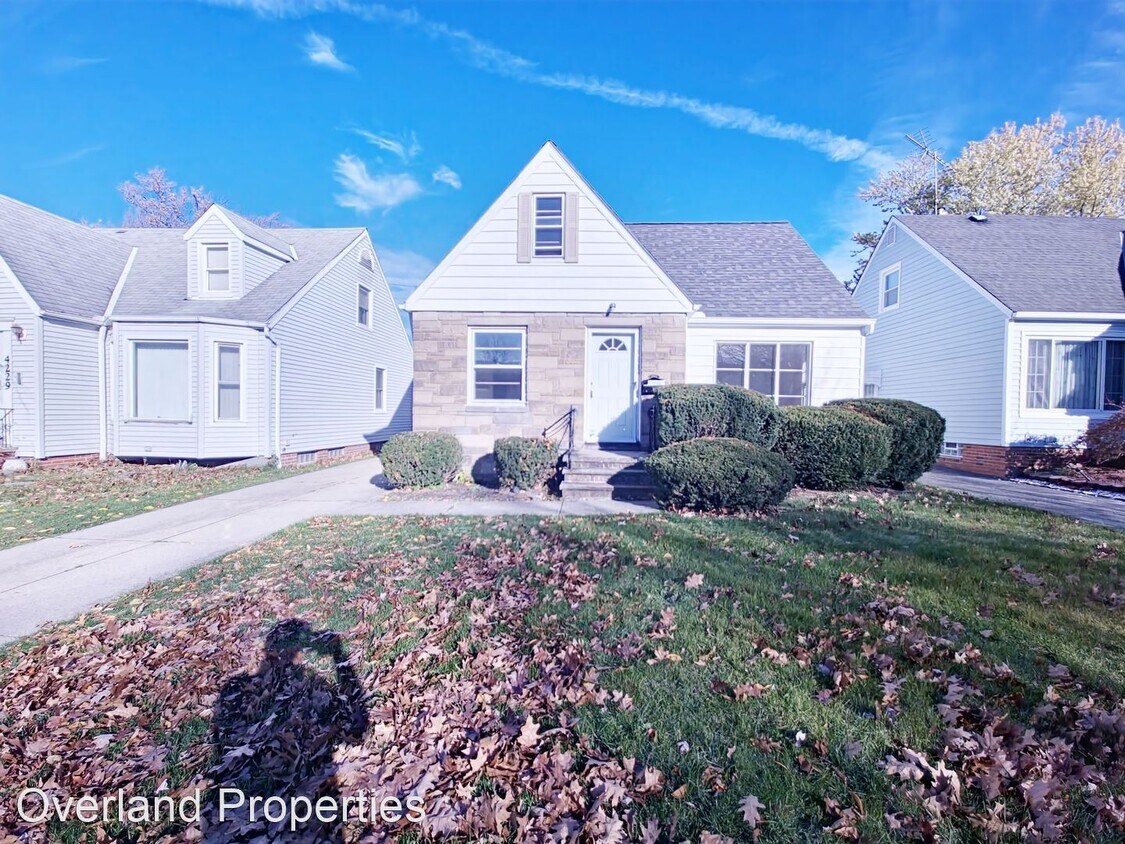 3 br, 1 bath House 4233 Hinsdale Rd House Rental in South Euclid