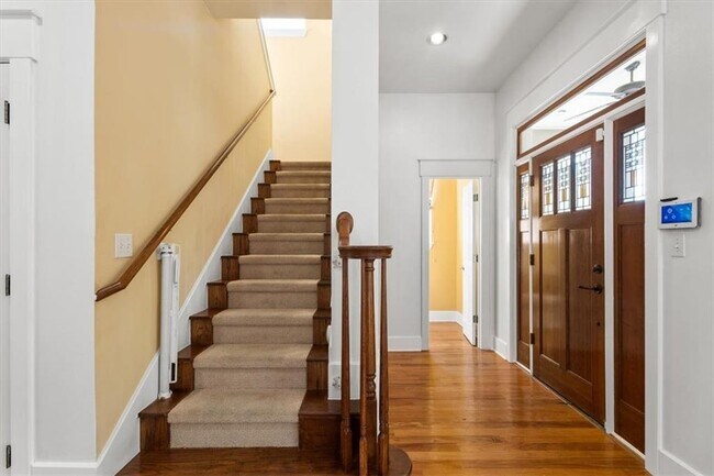 Building Photo - 2108 Sage Creek Loop