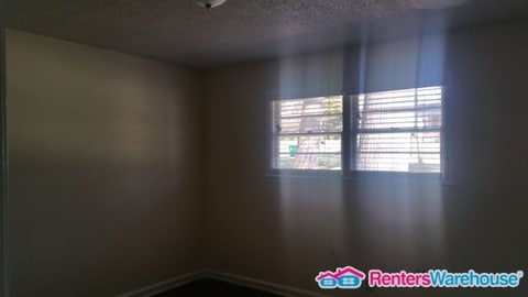Foto del edificio - 2677 Woodridge Dr