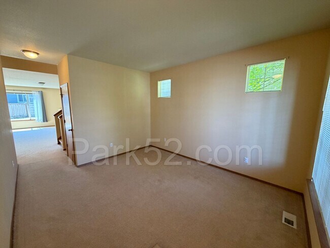 Foto del edificio - 11328 185th St E