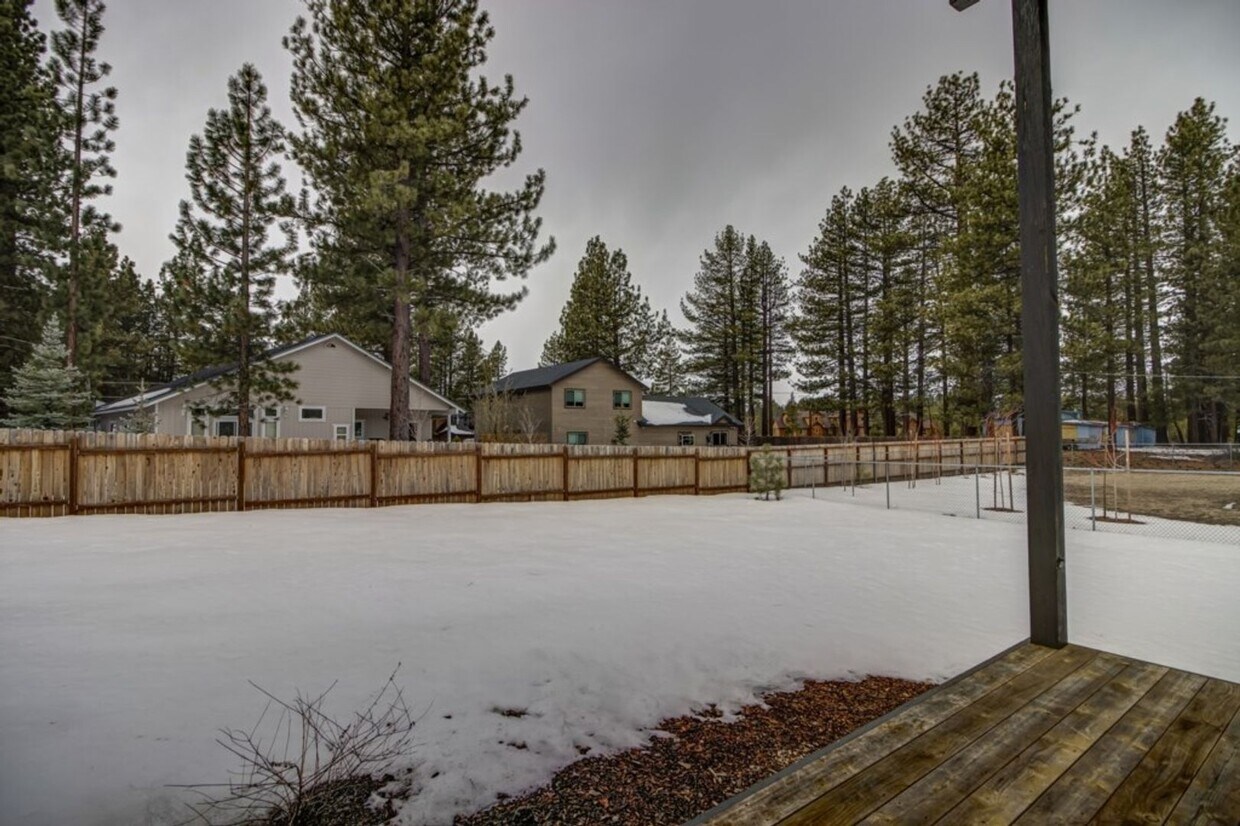 Primary Photo - Newly built 3 bedroom plus loft Long Term ...