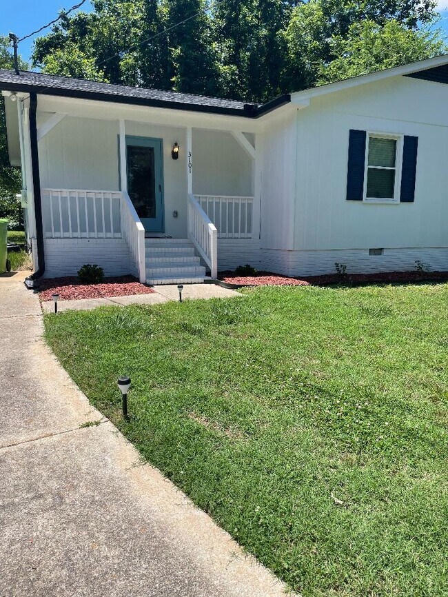 Front Entrance - 3101 Crandon Ln