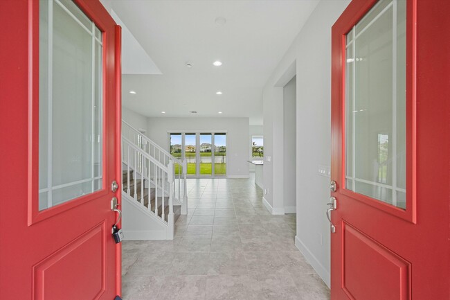 Foto del edificio - 14964 RedCove Pl