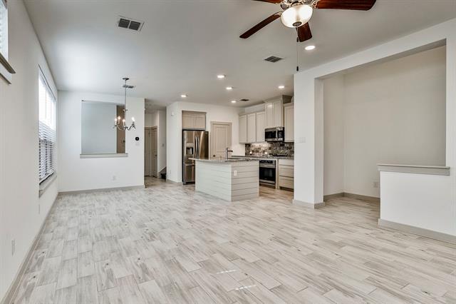 Building Photo - 1347 Casselberry Dr