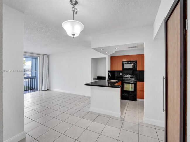 Building Photo - 6705 NW 169th St