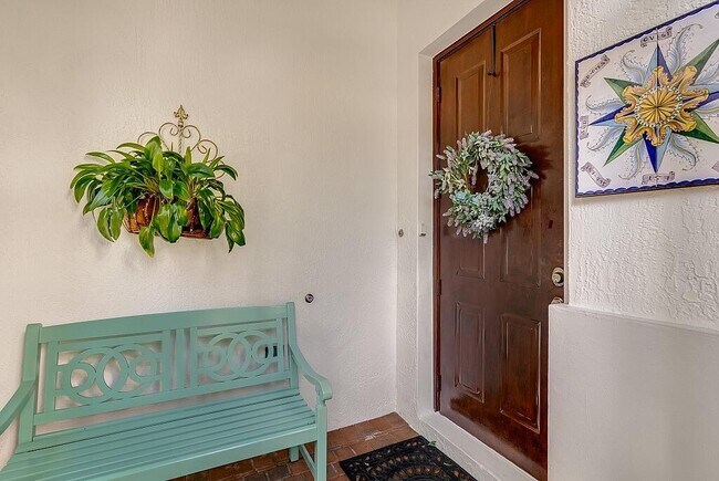 Foto del edificio - 631 Moondancer Ct