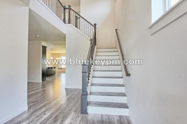 Building Photo - 13520 NE 113th Way