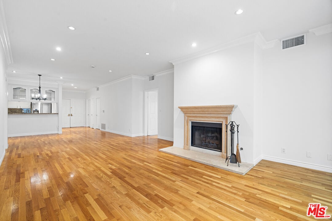 Foto principal - 11535 Rochester Ave