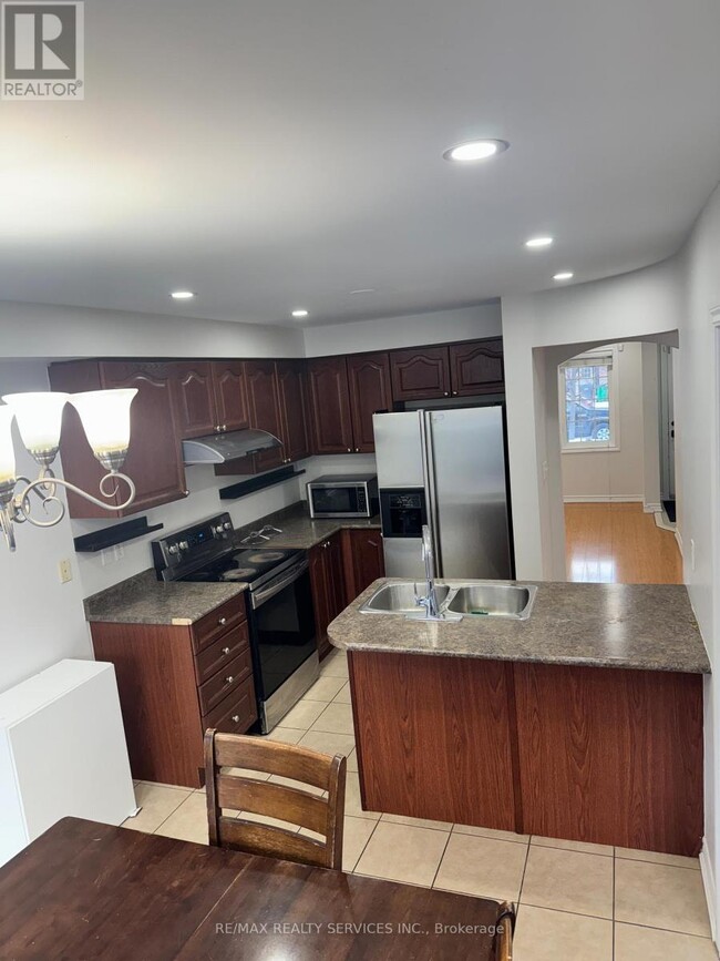 Photo du bâtiment - 74 Severin St