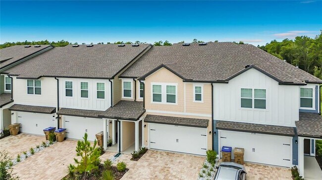 Foto del edificio - 2542 Grey Hawk Dr