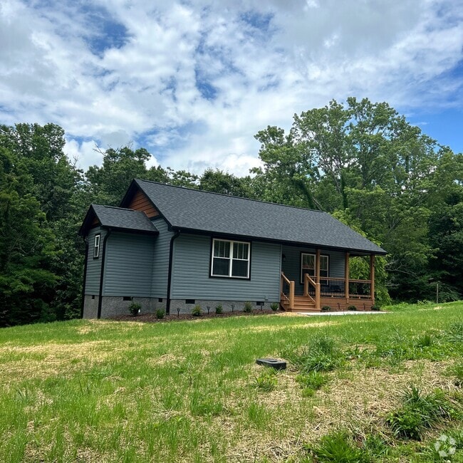 Building Photo - 44 Fowler Town Rd