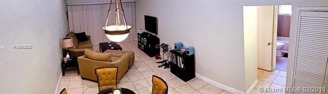 Primary Photo - 1700 NW 73rd Ave