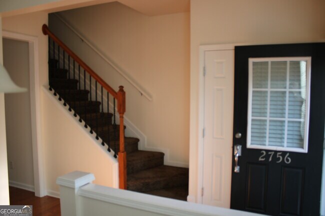 Foto del edificio - 2756 Deerwood Ln