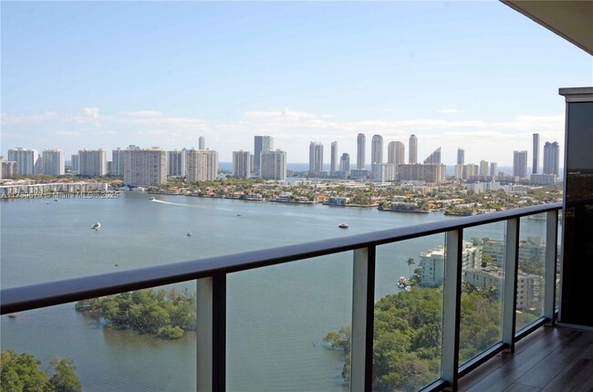 Building Photo - 16385 Biscayne Blvd