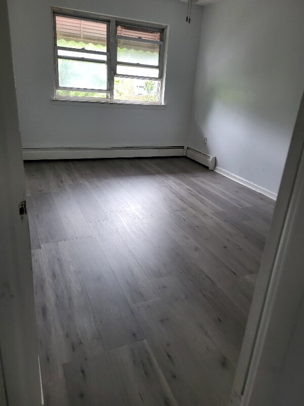 Foto del edificio - 726 Soundview Ave