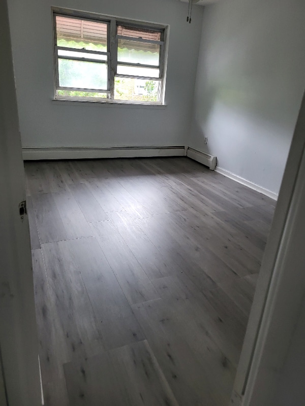 Building Photo - 726 Soundview Ave