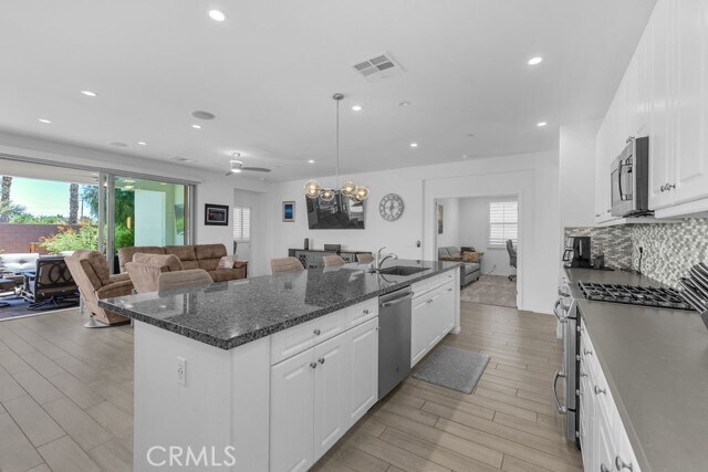Building Photo - 50880 Monterey Cyn Dr