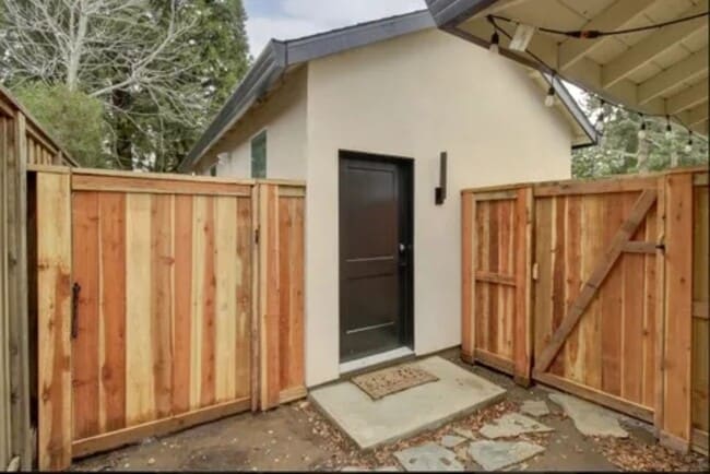 Building Photo - 4708 Marlborough Way