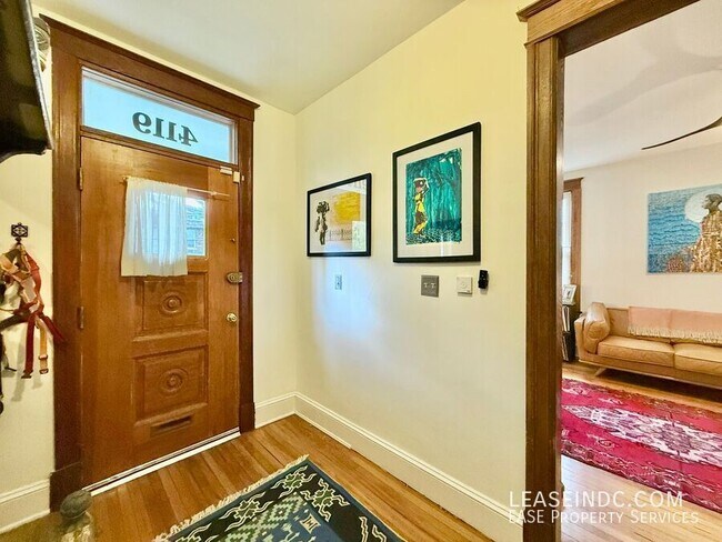 Foto del edificio - 4119 3rd St NW