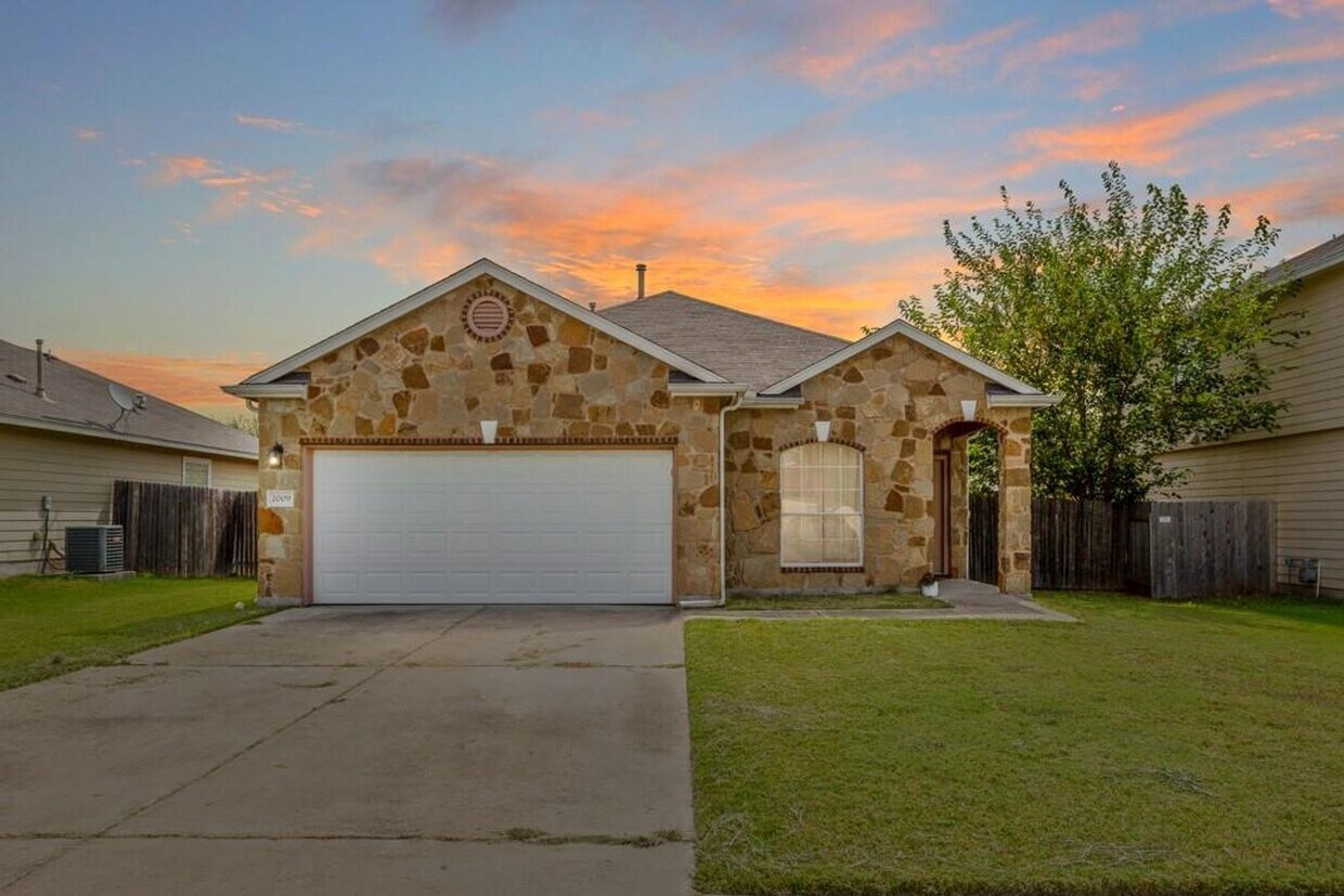 Foto principal - Open Floorpan is Move in Ready just for yo...