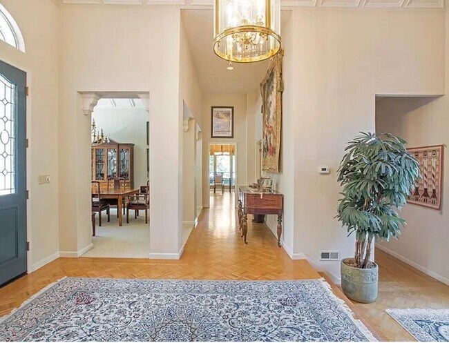 Foto del edificio - 4 Bed 3 Bath Elegant Home In Lafayette W/ ...