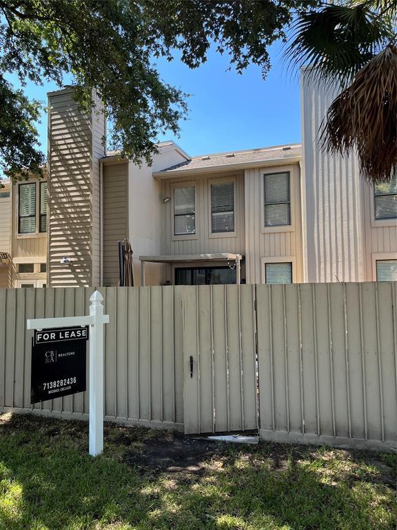 Building Photo - 12680 Briar Patch Dr