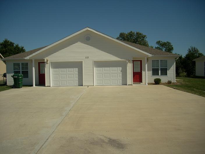 113 SE 1171st Rd Unit B, Knob Noster, MO 65336 Room for Rent in Knob