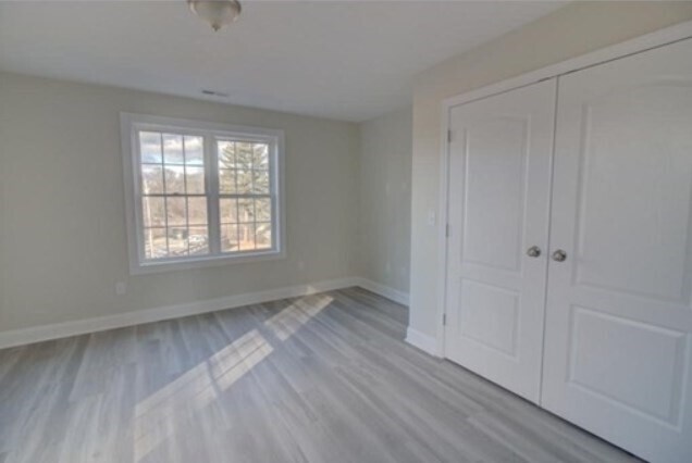 Foto del edificio - 89 W Main St