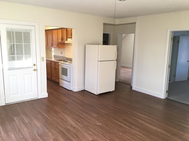 Building Photo - 239 Turner St